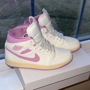 Nike Women's Sneakers - Cream and Pink